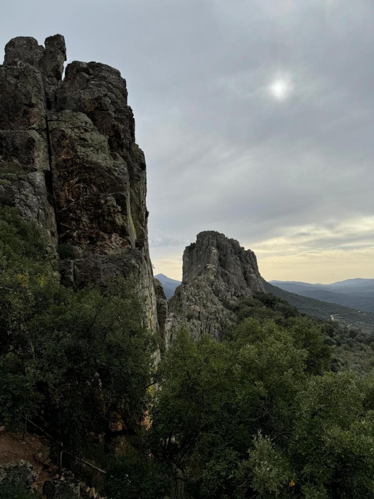La Jara De Las Villuercas Cabañas del Castillo Exterior foto