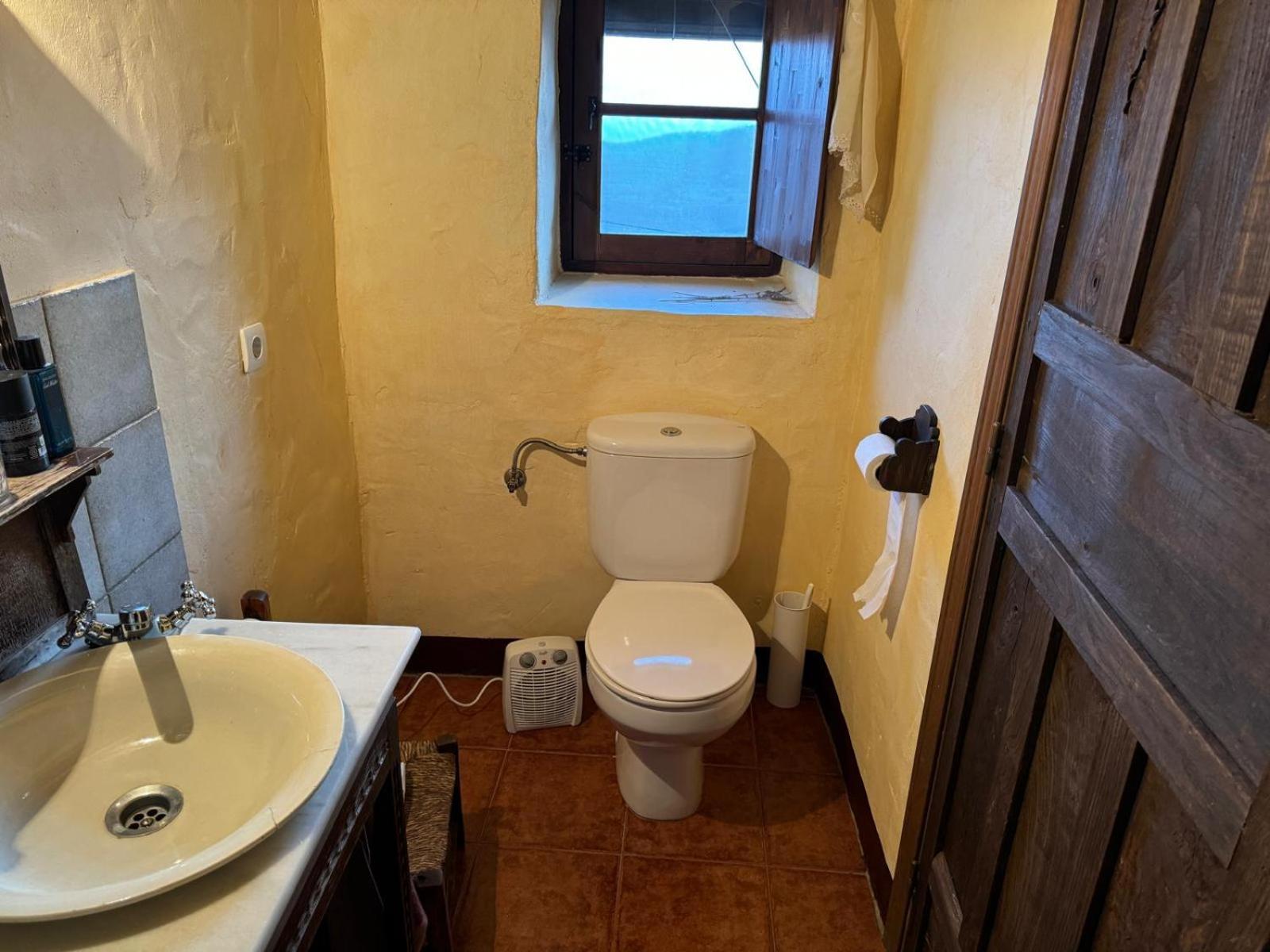 La Jara De Las Villuercas Cabañas del Castillo Exterior foto